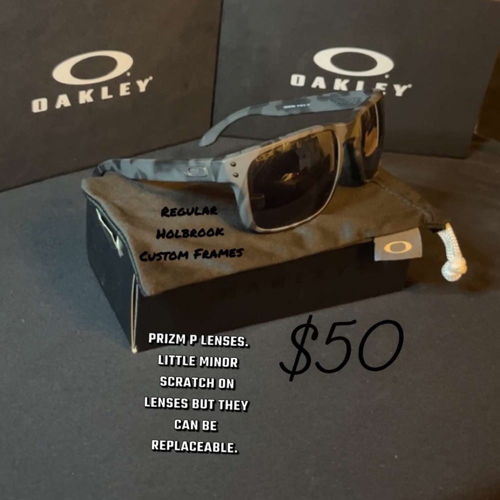 Oakley Holbrook